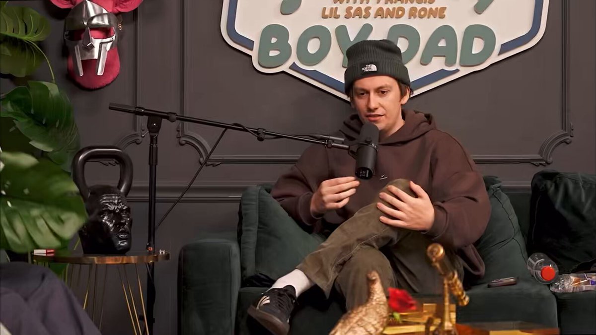Been a minute since we’ve seen Lil Samsquanch dunk on Francis 🤣🤣🤣