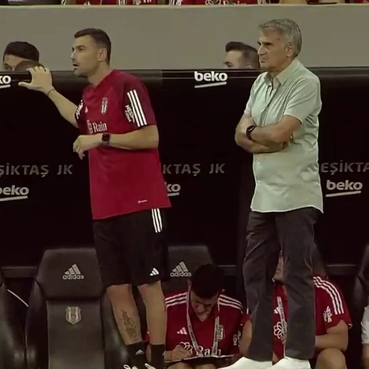 Stajını Şenol hocanın yanında yaptı.✅ 40 yaşında uzun süreler kalabilir. ✅ Sürekli kendini geliştirmek istiyor.✅ Oyuncu iletişimi iyi.✅ Antepte 1.81 MBPO.✅ Has Beşiktaşlı.✅ #KralYuvaya