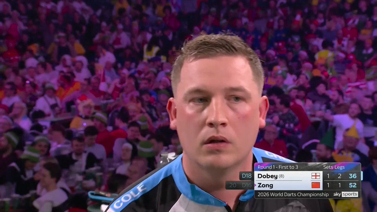 DOBEY BACK IN FRONT! Chris Dobey averages over 107 in a high-quality third set to regain the lead against Xiaochen Zong! 📺 #WCDarts | R1