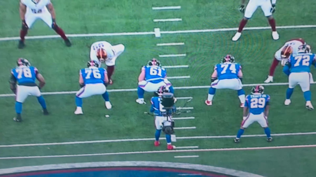.Washington Commanders New York Giants Jaxson Dart if I was Dart I would be "LIVID" This is not how you run a route. Can't wait to watch Dart with some real playmakers. #BaldysBreakdowns