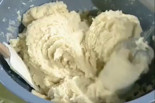 And it turns out it was mashed potatoes.