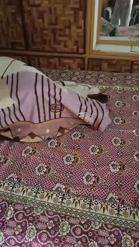🚨بہت نازک دور گزر رہا ہے اپنے بزرگوں پر خاص خیال رکھیں 😅 ٹک ٹاک نے صرف پنجاب کی پانچ آوارہ سہیلیوں کو پاگل نہیں بنایا ہے بلکہ انکی عمر کے بابے بھی ان سے دو قدم اگے نکل گئے ہیں ڈیر نازک دور دے پہ خپلو مشرانو نظر ساتعی🤣 الله خو دی همداسی حیران که بابا جی لکه زه چی دی حیرانہ کړم🤪