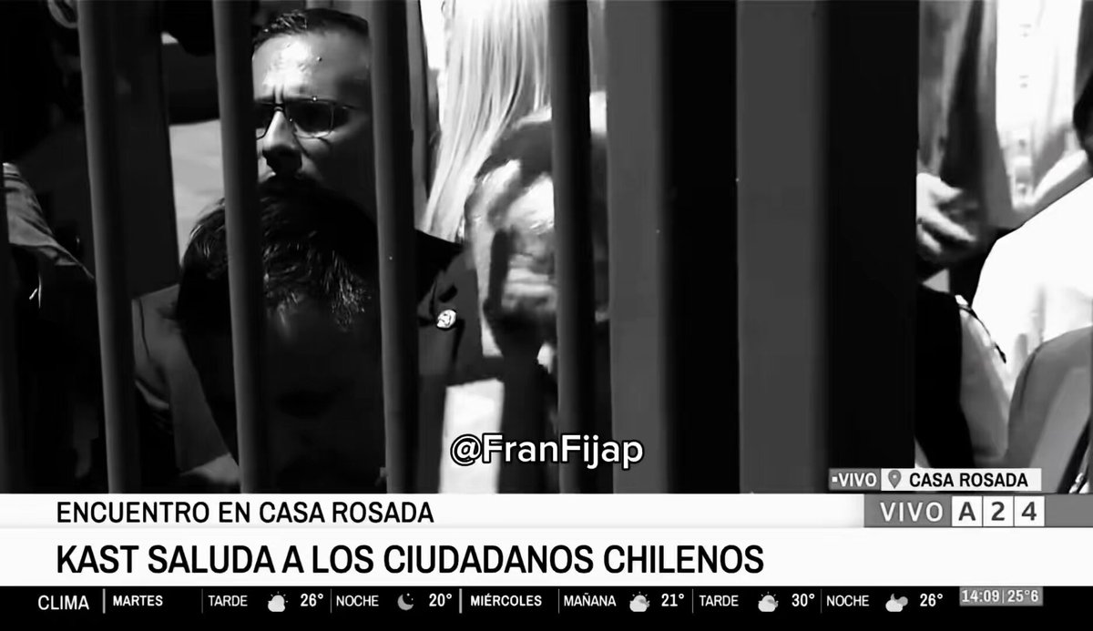 CHÚPAME UN HUEVO Facundo Pastor Ustedes, los periodistas, tienen que respetar a la gente. ¿Qué pasa, se creen ciudadanos de primera? Creen que tienen más poder y privilegios que los demás ciudadanos Además, son cínicos, KAST jamás dijo que no iba a hablar con la prensa. HAY Q ODIAR A LOS PERIODISTAS