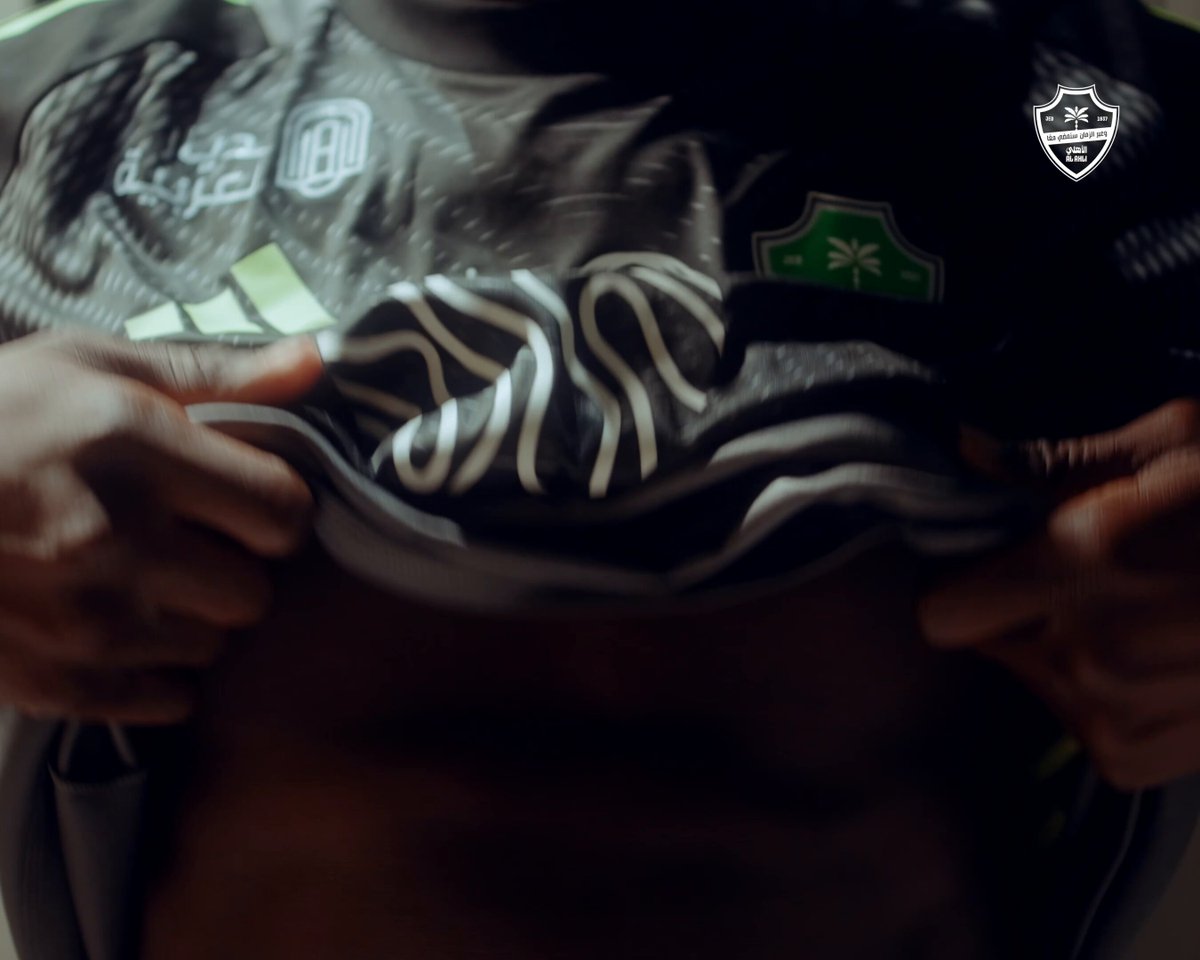 🔝 حضور وهيبة لحامي العرين 💪 القائد مستمر حتى 2028 #الأهلي #ميندي2028