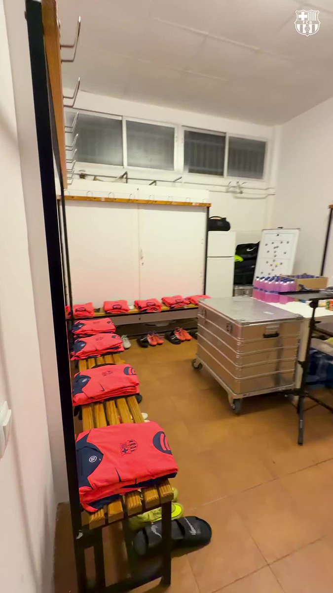 Our dressing room is ready ✓