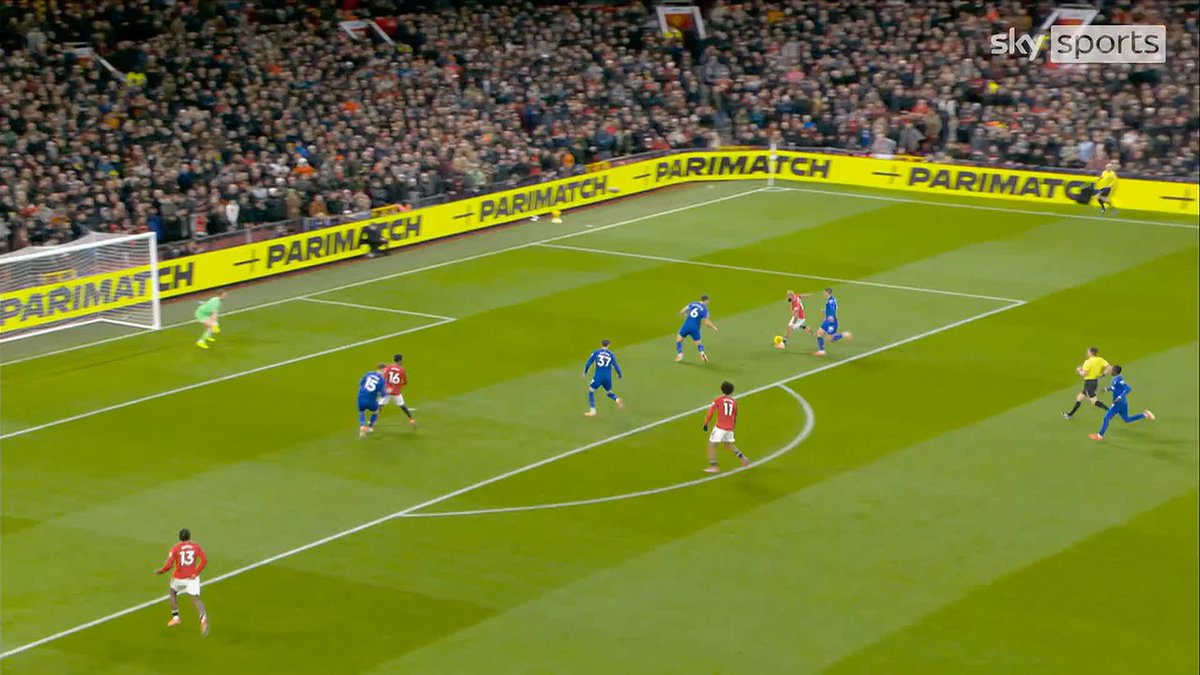 "The referee was put in a very difficult position" 😤 PGMOL chief Howard Webb explains why the laws of the game meant that red carding Idrissa Gueye for slapping teammate Michael Keane was the only available option to referee Tony Harrington 💬