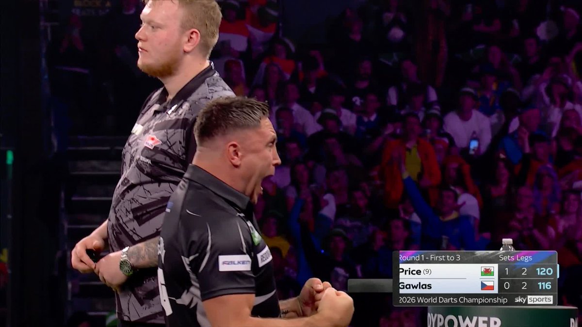 A VINTAGE Gerwyn Price celebration as he seals the second set 💥