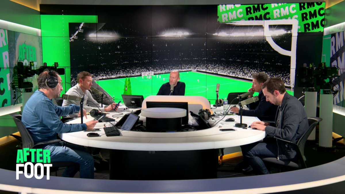 🔴⚫ Marcelin Chamoin de Lucarne Opposée, supporter et spécialiste de Flamengo, évoque l'adversaire du PSG demain soir : 🗣 "C'est une équipe qui aime jouer. Flamengo ne va pas renoncer à ses principes face au PSG. Il y a un un espoir pour demain."