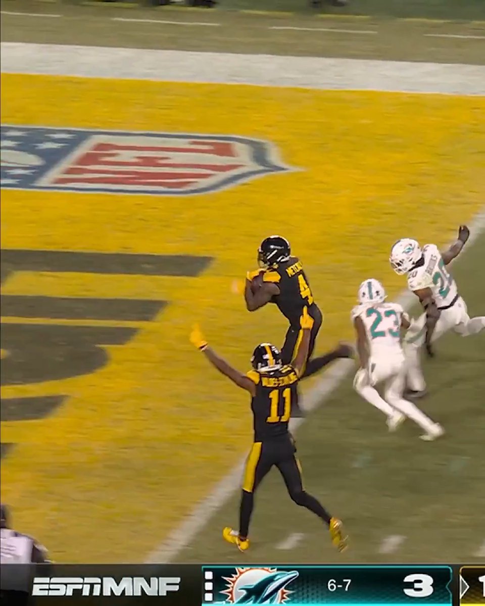 ⚠️ Caution: DeKaylin Metcalf coming through! Visa