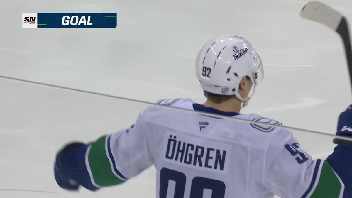 Shooters shoot. 🏹 Liam Öhgren nets his first as a Vancouver Canuck!