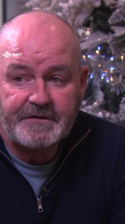 Al entrenador de Escocia le preguntaron por el costo de las entradas del Mundial "Ira Estados Unidos es caro. Mi deseo es que la gente no se endeude. Si puedes ir, genial. Pero si no puedes, no te endeudes ni endeudes a tu familia."