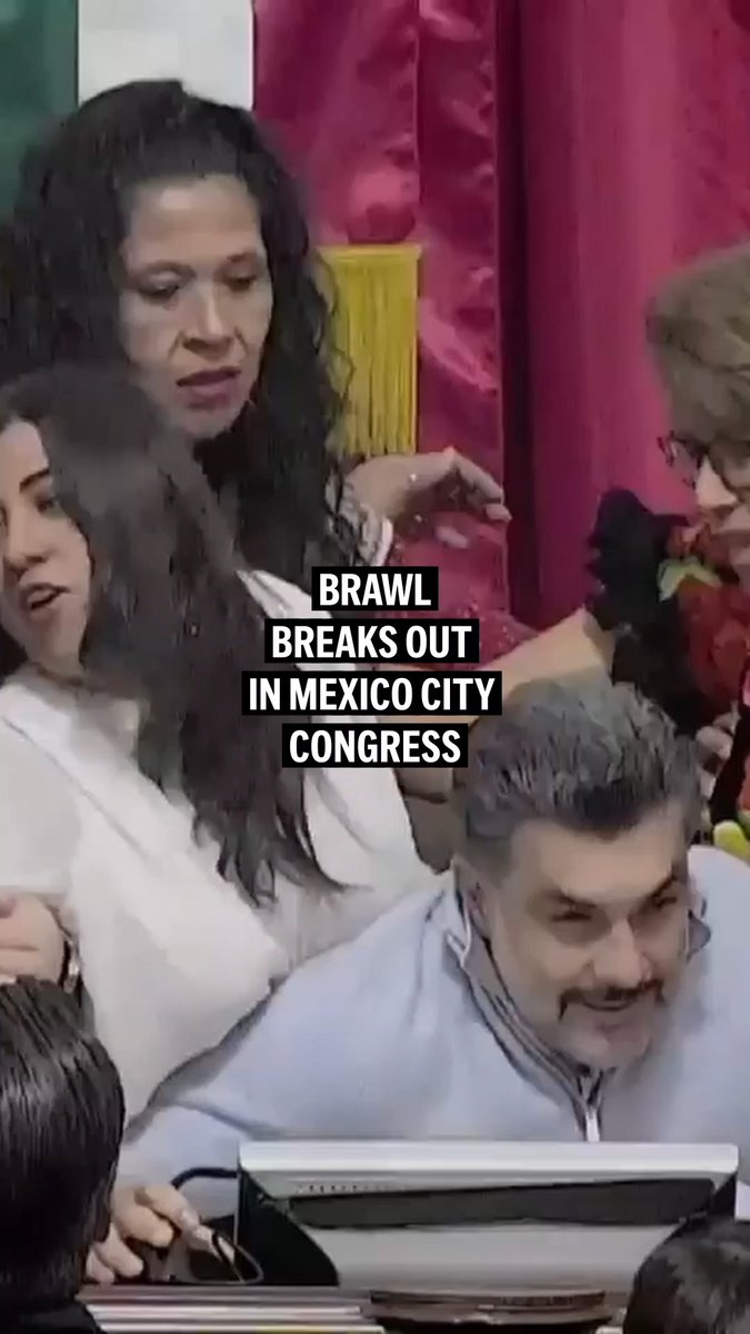A debate on transparency laws descended into chaos during Mexico City’s congressional session on Monday, with opposition parliamentarians exchanging blows. The session was suspended, and the ruling coalition later approved the reforms.