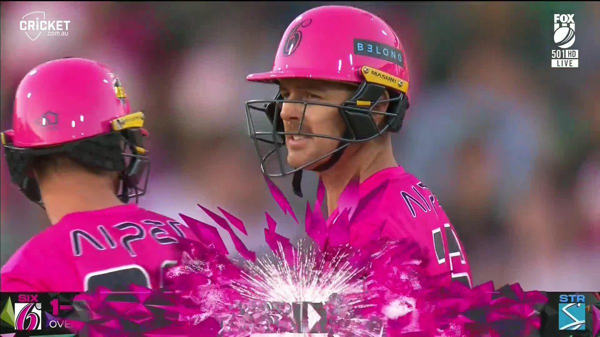 Hasan Ali on his BBL Debut : Overs - 4 Runs - 36 Wickets - 0 Economy - 9.00 Meanwhile, Babar Azam = 2(5), 9(10) Rizwan = 4(10) Shaheen Afridi = 2.4-0-43-0 - Pakistani 🇵🇰 players got selected in the BBL just to get trolled 😅 - What's your take 🤔