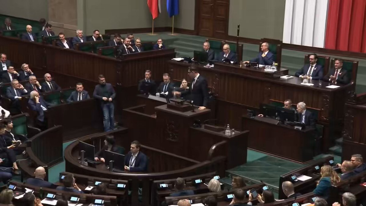 Pośle Kaczyński, czy Grzegorz Braun to Pana polityczny koalicjant? Czy to Pana człowiek? Czy jego antysemityzm oraz antyunijność to również Pana poglądy? Czy jego prorosyjskość to Pana wizja Polski? Mamy prawo wiedzieć!