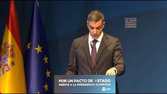#EnDirecto | Sánchez afirma que existe "una minoría ruidosa" que niega la emergencia climática y "no discute con datos, sino con memes", y defiende a una "España sensata" que reconoce que "no es normal vivir más de 30 días bajo olas de calor"