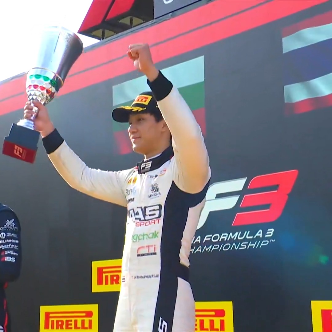 Tas puts Thailand on the top step 🇹🇭🥇 The victory that sealed Tasanapol Inthraphuvasak's Mecachrome Outstanding Win Award at the end-of-season Prize Giving! 🏆 #F3 #RoadToF1