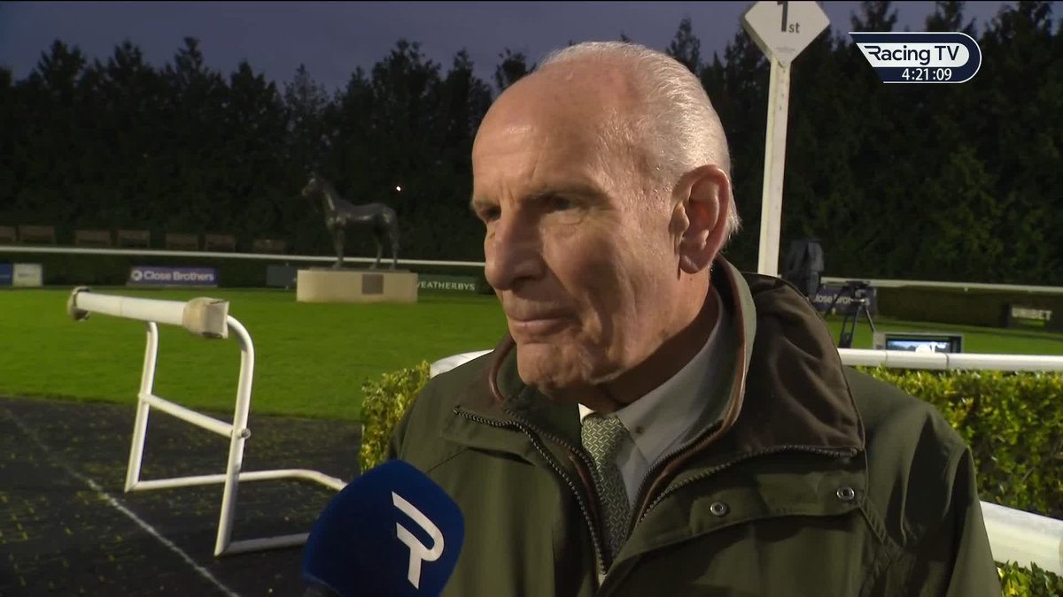 🗣️"It's just been a difficult track to get people to come to." Gather round the fireplace, Sir Mark has given us his thoughts on the future of Kempton Park 🔥