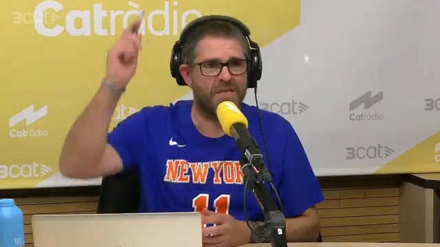 🎙️ Jordi Costa: "Les dificultats per guanyar a Guadalajara donen, un cop més, la raó a Hansi Flick. Davant la temptació de fer moltes rotacions, la realitat l'obliga a utilitzar més titulars. Ahir, Eric i Lamine, 90 minuts. La Copa mola, però desgasta."