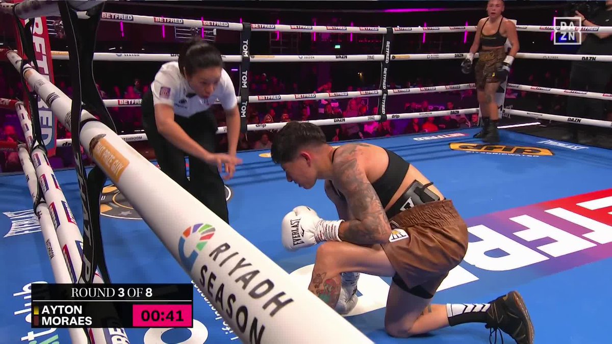 THE POWER of Tiah Mai Ayton! 😱 A clinical stoppage. She's only 19 🤯 #VisioliHowarth | Live now on DAZN ▪️