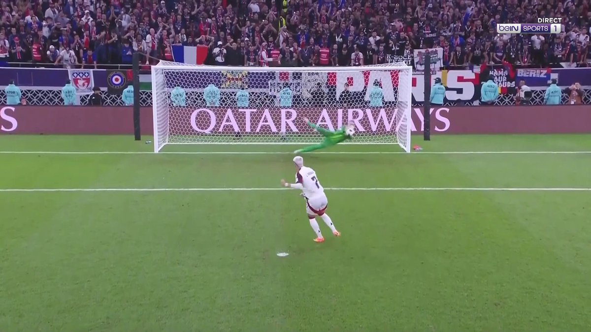 [📺LIVE] 🏆 #FIFAIntercontinentalCup 🚨 Le PSG remporte la Coupe Intercontinentale de la FIFA grâce à un Safonov héroïque avec 4 tirs au but détournés !