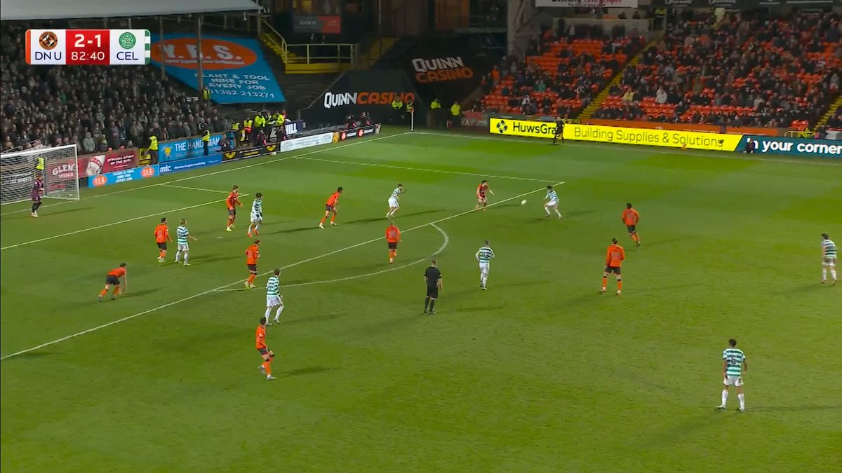 😮 Daizen Maeda HITS THE POST! Dundee Utd remain 2-1 up against Celtic ⤵️
