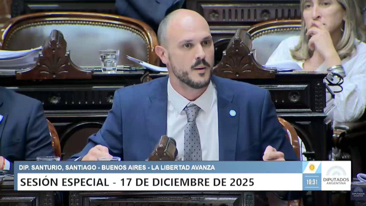Reitero. Santiago Santurio 🇦🇷 es uno de los mejores oradores que tiene LLA en diputados.