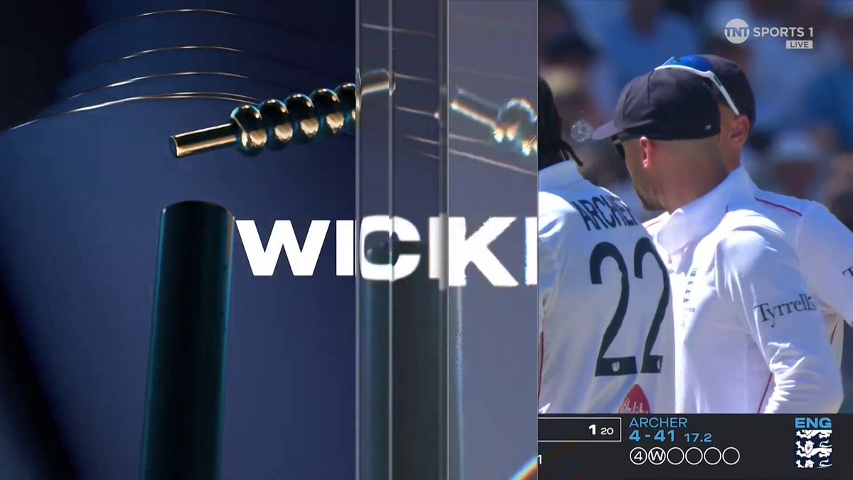 After some early boundaries, Archer removes Starc for 54.