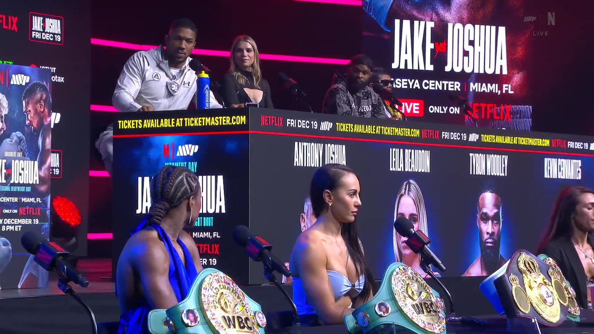 “She was brought up as a fighter … this girl, this sportswoman, this fighter can definitely throw hands.” Anthony Joshua showing love to Caroline Dubois at the presser was pure class ❤️ 👏 #JakeJoshua LIVE only on Netflix Friday December 19 8 PM ET | 5 PM PT