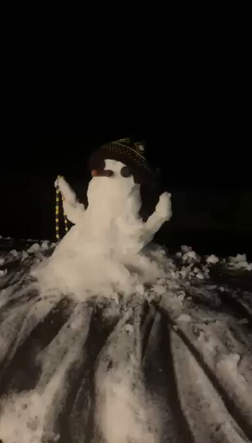 رجل الثلج من حايل ☃️❄️ .