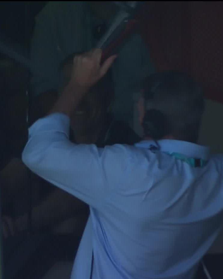 Glenn McGrath's reaction to Nathan Lyon passing him on the all-time Test wickets list was absolutely hilarious 🤣 #Ashes