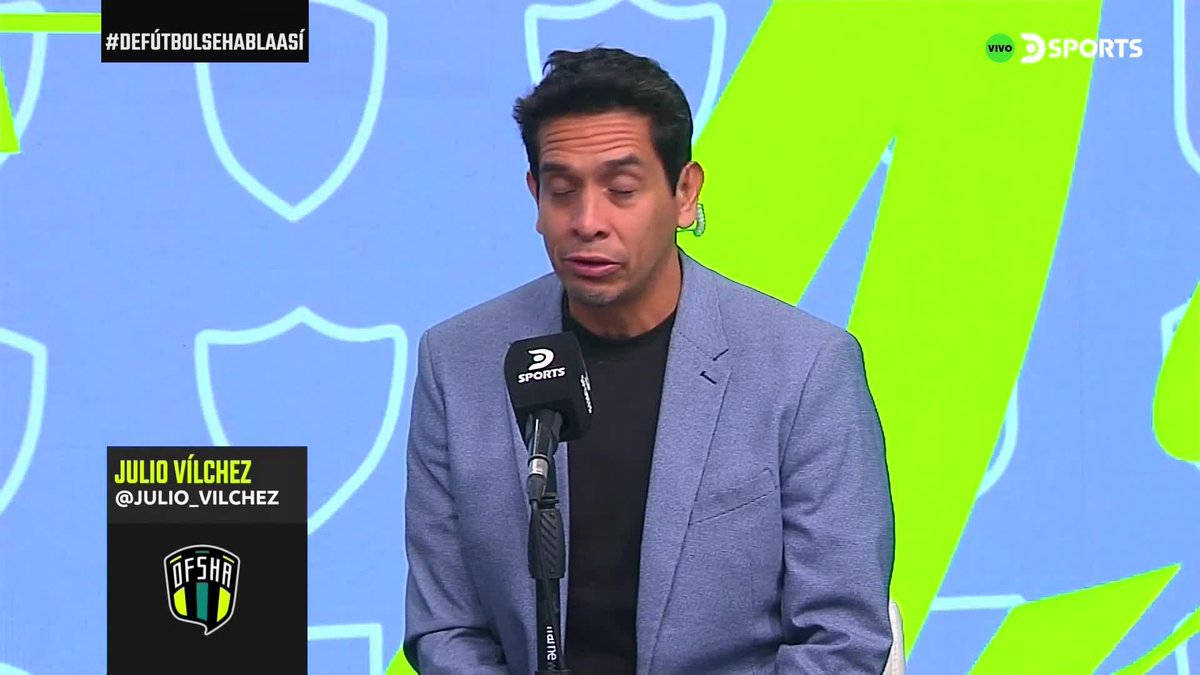 "MICHAEL HOYOS IRÁ A UNIVERSITARIO. ESTÁ AL 90%. ES UN DELANTERO EXTREMO, HASTA VOLANTE OFENSIVO. TIENE BUENA CANTIDAD DE PARTIDOS, SIN LESIONES" 💥 🗣️ JULIO VILCHEZ sobre la posible incorporación del delantero estadounidense a la 'U' para 2026 ¿Qué opinas? 🤔 #DFSHA 🇵🇪