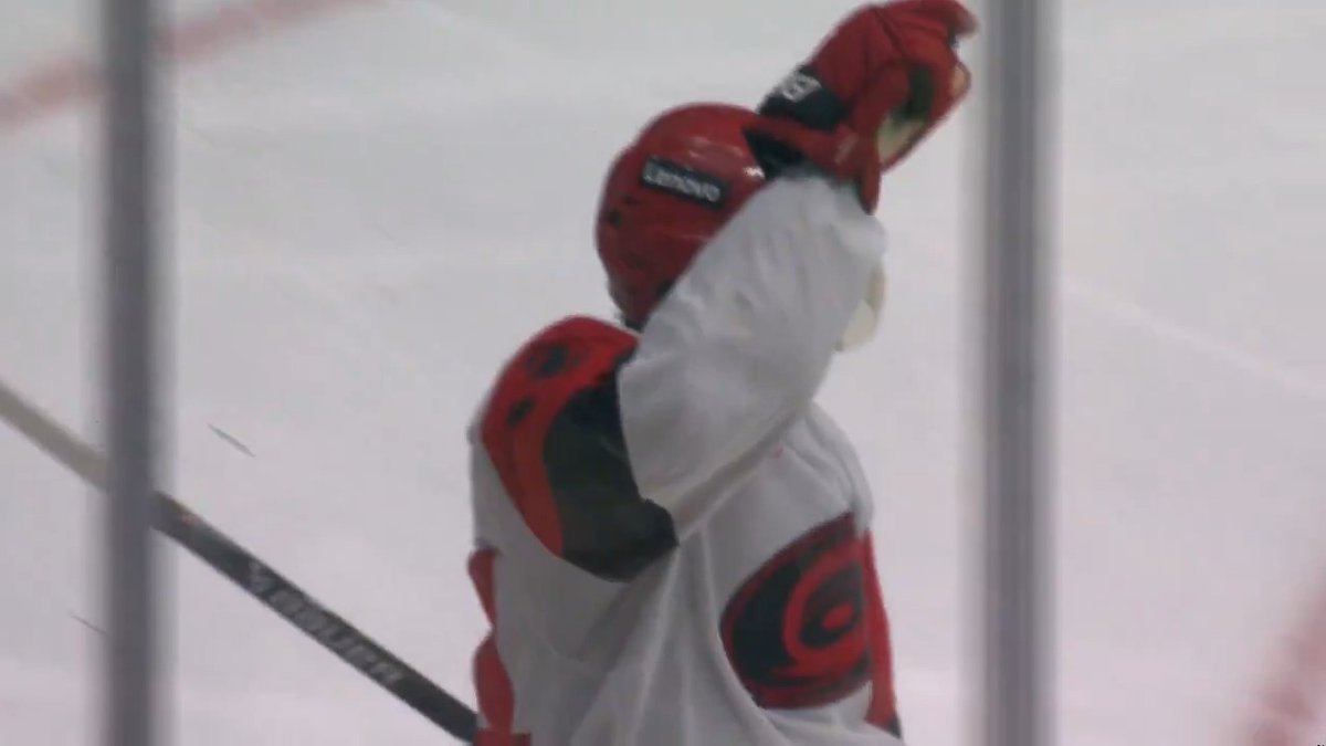 SETH JARVIS! 🌪️ It's a 3-0 lead for the Carolina Hurricanes!