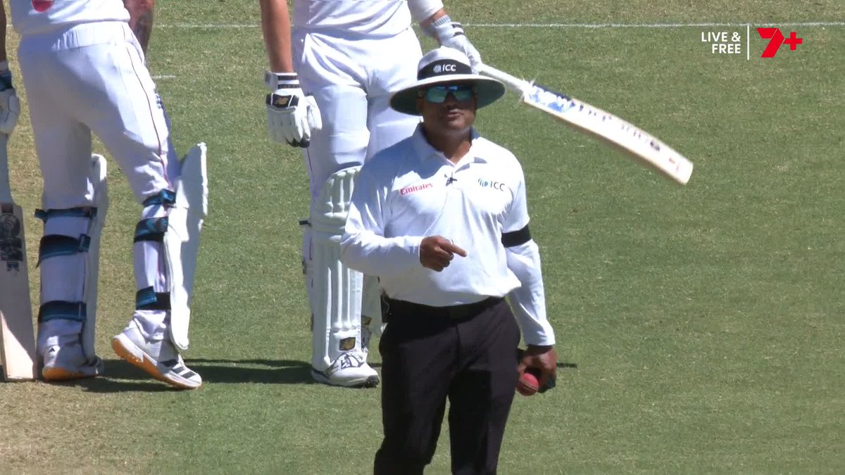 "Snicko needs to be sacked. That's the worst technology there is. They make a mistake the other day and they make another mistake today." - Starc "(Smith's) got to get the doctor because his head's apparently got blown off." - Marnus Some DRS chat again...