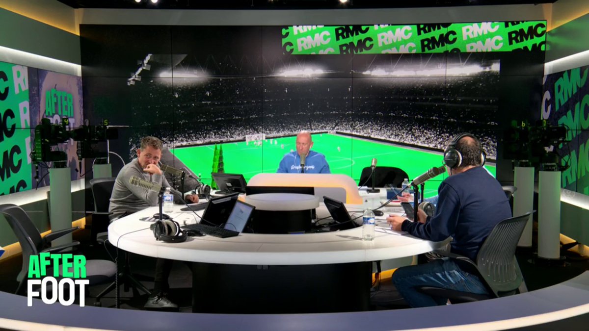 #RMC Daniel Riolo: “¿El Barça se defiende afirmando que pagó a Negreira, que entonces era el vicepresidente del CTA, por informes? Es alucinante. Solo eso, sin ir más lejos: más de 7 millones por informes arbitrales, es una locura“.