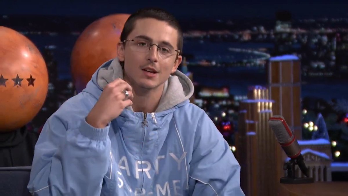 “We live in a bleak time, especially for young people so this film is an attempt at an antidote to that and to continue believing in yourself, to continue to dream big.” -Timothée Chalamet on the spirit of Marty Supreme. #FallonTonight