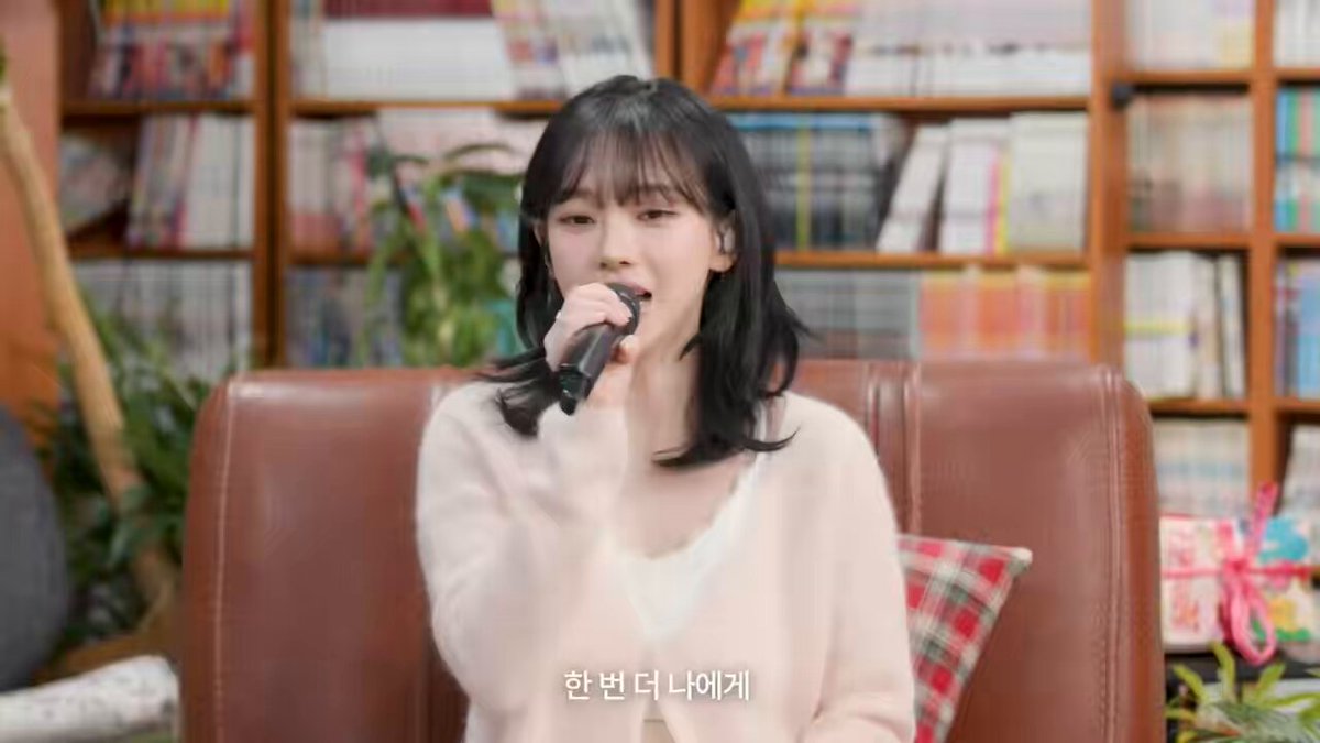 カリナさんが歌う『疾風街道』(韓国のキン肉マンのOP)上手すぎて。。。 やっぱこの人の歌声大好き この人の歌声から全て好きになった