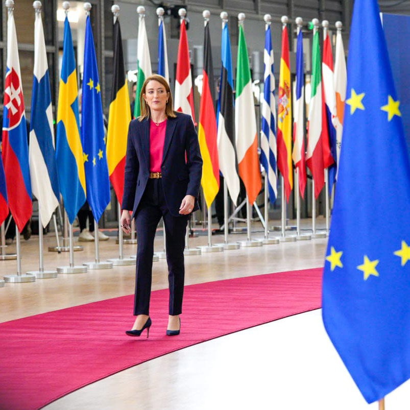We need a solution on the financing of Ukraine today. This is urgent and important. Especially at this critical moment, when peace is within reach.