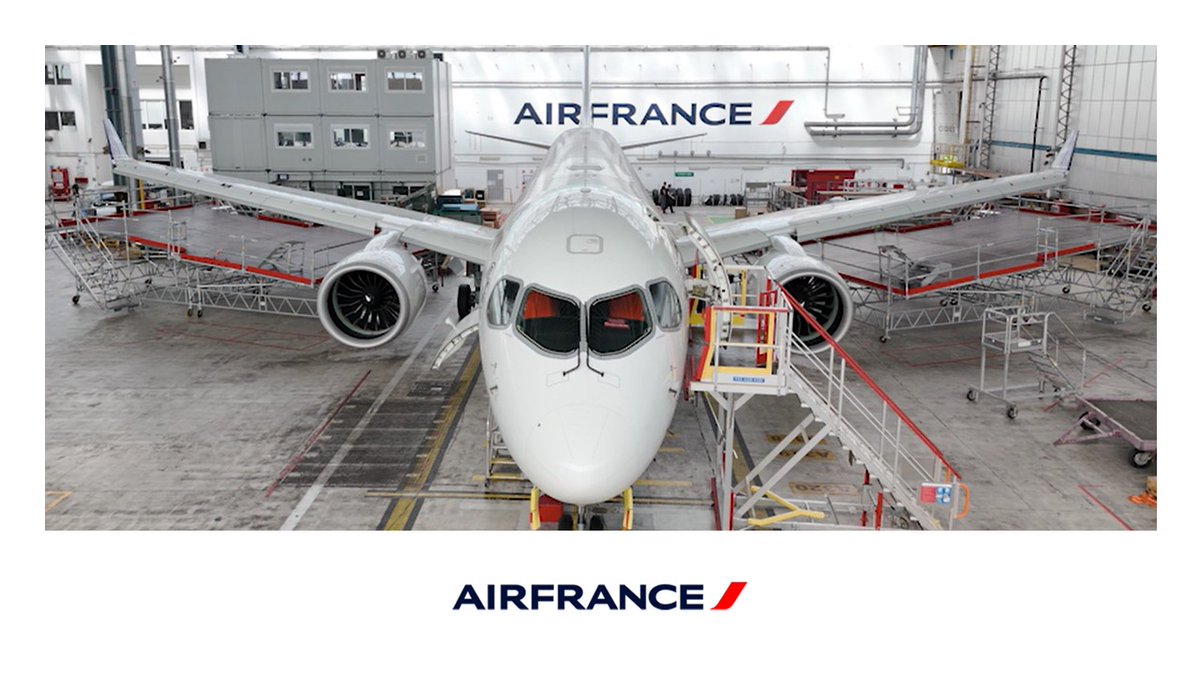 Nous poursuivons l'installation du wifi très haut débit à bord de nos avions, permettant de profiter gratuitement d’une qualité de service stable, rapide et sécurisée. En cette fin d'année, déjà 30% de notre flotte est équipée et la totalité le sera fin 2026.