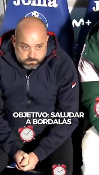 No todos los días se saluda a Bordalás... 🤣 #LoQueElOjoNoVe #ElDíaDespués RCD Espanyol de Barcelona