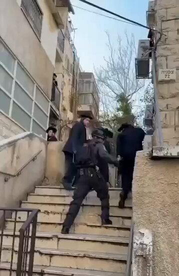 Israel's Channel 13 reports that 13 police officers were injured in clashes in Jerusalem between police and groups of ultra-Orthodox (Haredim) Jews during protests. According to Israel's Public Broadcasting Corporation (KAN), protests erupted after a fine was issued for a Jew who refused military service.