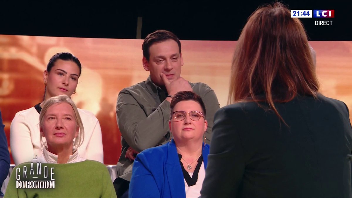 🗣️ Chasse : Marine Tondelier souhaite supprimer un jour de chasse par semaine - "Il n’y a pas à avoir peur de la chasse, vous avez toujours des accidents, mais il y a des règles de sécurité", répond Jade Firmin, chasseuse ▶️ "La Grande Confrontation" avec David Pujadas