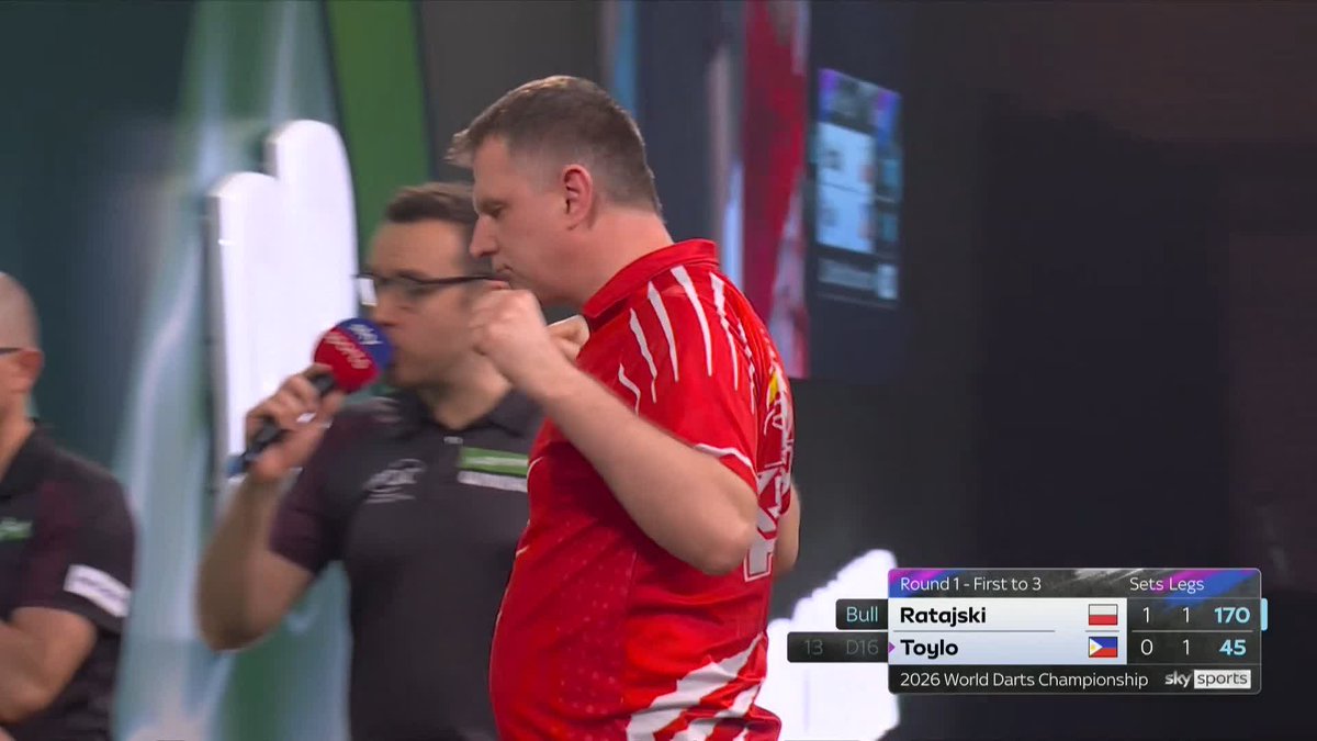 RATAJSKI REELS IN THE BIG FISH! 🎣 Krzysztof Ratajski - take a bow! 👏 The Polish Eagle produces a sensational 170 checkout to strengthen his grip on the contest! 📺 #WCDarts | R1