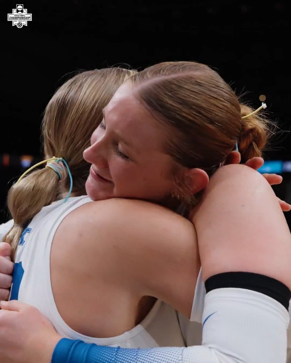 All the happy tears 🥲 #NCAAWVB x Kentucky Volleyball