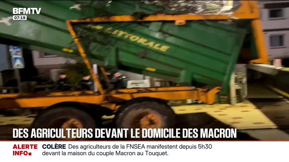 🚨🇫🇷🚜 FLASH | Des agriculteurs se sont positionnés devant la maison d’Emmanuel et Brigitte Macron, au Touquet. (BFMTV)