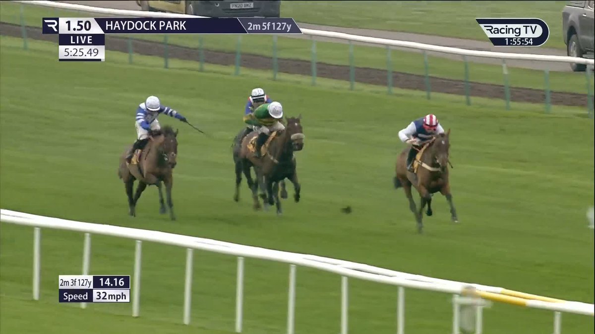 The horse I might be most excited to see this Christmas period is The Jukebox Man 👀 High ceiling of potential and will absolutely LOVE the test of the King George 👑 🎬 Racing TV