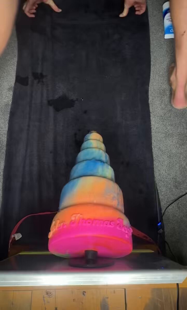 A little bit of tunnel plug play. #anal #tunnelplug #bigstretch #bigtoy #stretched #bigdildo