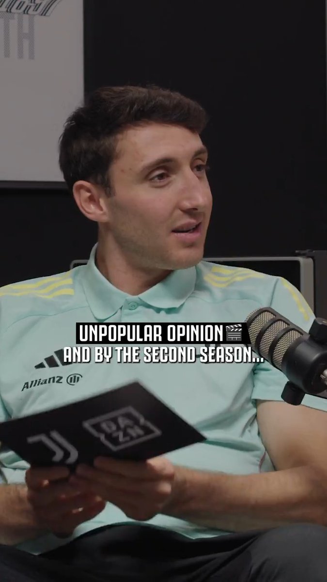 Non a tutti piacciono i film e le serie TV cult del momento 👀 Qual è la vostra opinione impopolare sul cinema? 🎬 Guarda l'episodio completo di "Talk with Us" qui ➡️
