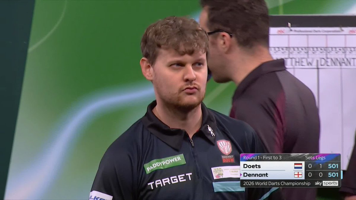 DOETS THERE IT IS! What a way to kick off Friday's play! Kevin Doets produces a brilliant 152 checkout to strike first against Matthew Dennant! 📺 #WCDarts | R1