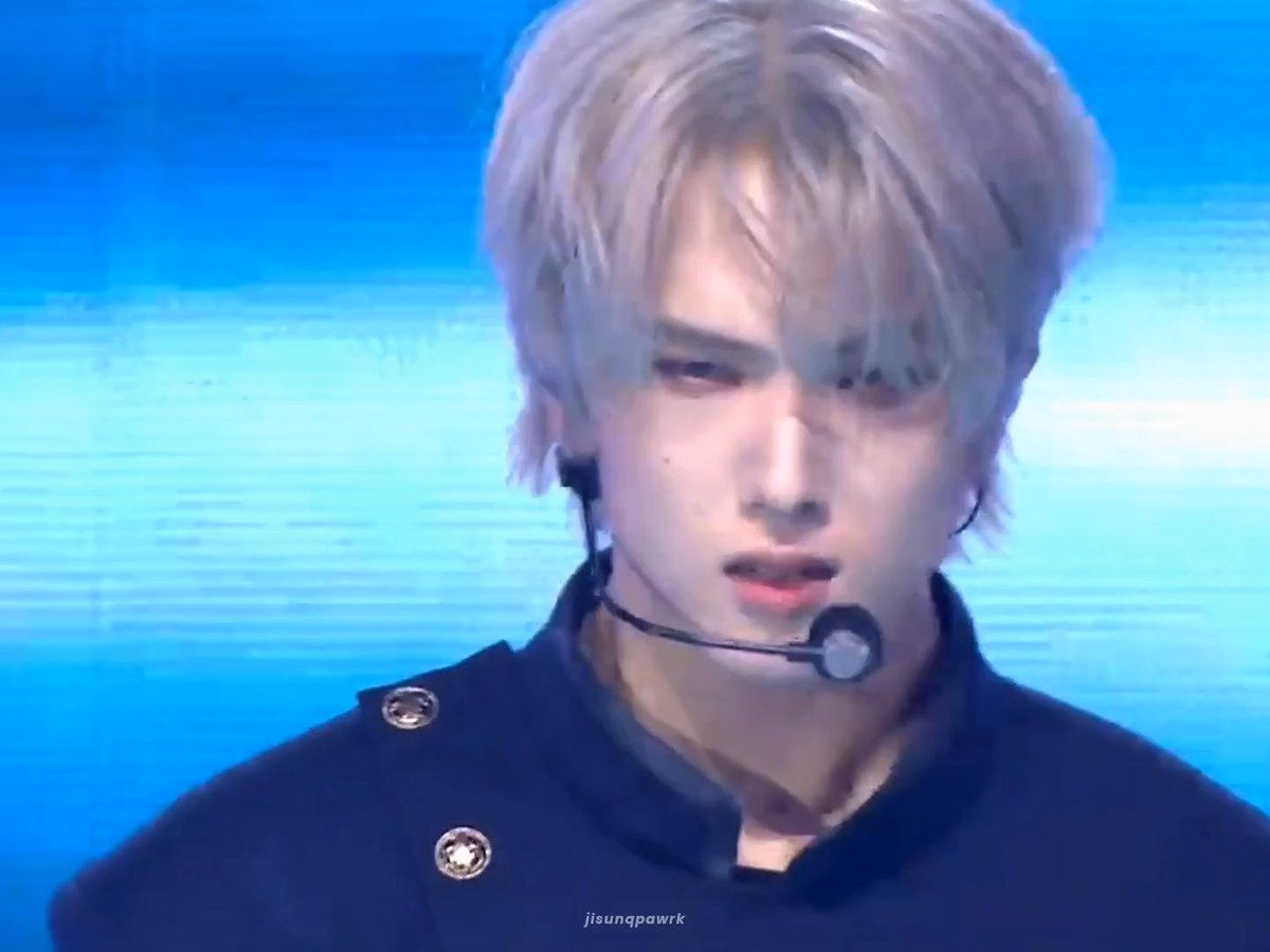 JISUNG OF NCT DREAM DEBUTS WHITE HAIR FROSTSUNG IS OFFICIALLY BACK YALL!!!!!