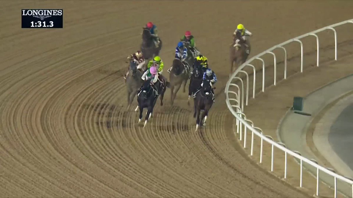 What a performance from 𝐇𝐄𝐀𝐑𝐓 𝐎𝐅 𝐇𝐎𝐍𝐎𝐑 💕 Jamie Osborne's superstar dazzles in the Listed Entisar Stakes! #FestiveFriday | #DubaiCarnival